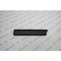 Уплотнитель капота RH Land Rover Range Rover Sport L494 2013 LR034447