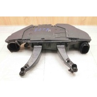 Корпус воздушного фильтра BMW X5 E70 2006-2013 3.0 13717798340