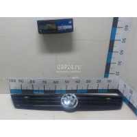 Решетка радиатора VAG Jetta (2011 - 2018) 5C6853651QWA