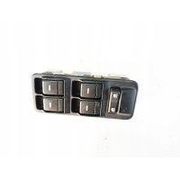 Range rover спорт l320 09 год панель стекол