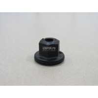 Крепеж (клоп) BMW X5 G05 2018 16131176747