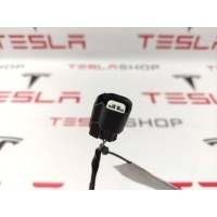 разъем (фишка) проводки Tesla Model X 2017 1027761-00-B