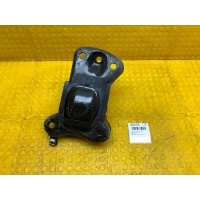 Кронштейн балки Skoda Karoq 2021 5Q0501546C