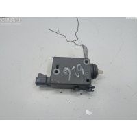 Активатор (привод) замка багажника Opel Omega B 1996 90460062