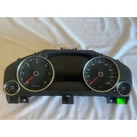 Часы спидометр volkswagen touareg 7p6920883l