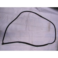 Уплотнитель двери TOYOTA Corolla E15 2006-2013 6787212530