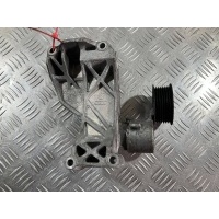 Кронштейн генератора Audi Q7 4L 2012 06E903143G