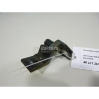 Петля двери задней правой нижняя GM Corsa D (2006 - 2015) 13181940
