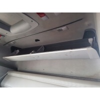 Renault magnum dxi рестайлинг полка горна бардачёк заднего