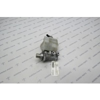 Главный тормозной цилиндр в сборе с бачком Land Rover Range Rover 30DDTX L405 2012 LR124816