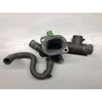Фланец (тройник) системы охлаждения Volkswagen Golf 4 1999 06A121133H