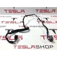 Проводка двери Tesla Model X 2019 1063405-00-G