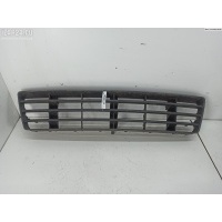 Решетка (заглушка) в бампер Перед. Audi A6 C5 (1997-2005) 1998 4B0807683F