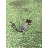 кронштейн датчика abs Audi Q7 2005> 7L0614514A