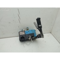 Замок двери передней левой Volvo V70 (2000-2007) 2004 30663040