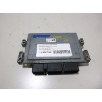 Блок управления двигателем Renault Logan II 2014 237104779R