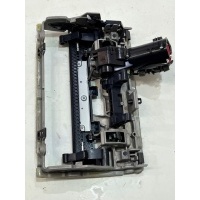 Лифт экрана audi a3 8v 8v0857974e исправная , вся