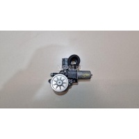 Моторчик стеклоподъемника Toyota Camry V70 2017 8571033240