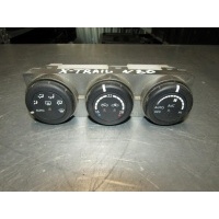 Блок управления климатической установкой NISSAN X-Trail (T30) 2001-2006 27500ES70A
