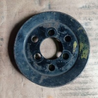 Шкив насоса гидроусилителя Volkswagen Vento 1997 027145255