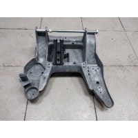 Кронштейн кузова Audi Q7 4L 2012 7L8723117