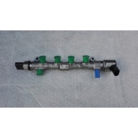Volkswagen audi накладка впрыска 04l130093
