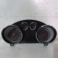 Opel astra j 1.4t спидометр 13355674
