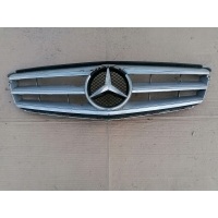 Мерседес w204 решетка радиатора