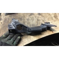 крепление фары (кронштейн фары) правой BMW 3 серия 1999 1301073018