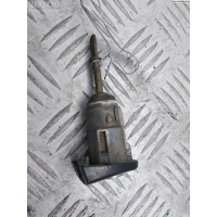 Личинка замка L Volkswagen Passat B5 1998 3B0837167E