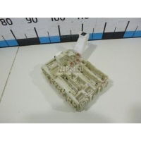 Блок предохранителей Toyota Auris (E15) (2006 - 2012) 8273002510