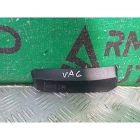 Накладка фонаря внутреннего Volkswagen Tiguan 1 2011-2016 5N0945309