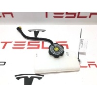Бачок тормозной жидкости Tesla Model X рест. 2022 1620681-00-A,1620671-00-A