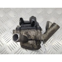 Топливный теплообменник (подогреватель топлива) Mercedes C W203 2003 A6110700179
