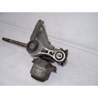 Лапа двигателя 4.8 v8 97037504140 2009^
