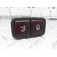 Кнопка салона Mercedes E-klasse (W212) Рестайлинг 2013 - 2016 2014 2208211479,