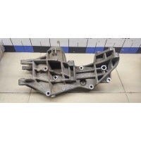 Кронштейн генератора VW Passat [B5] 1996-2000 058145521D