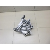 Кронштейн генератора Land Rover Freelander (1998 - 2006) YLU102390