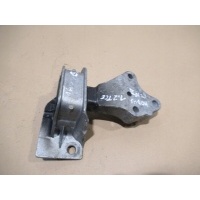 лапа подушка двигателя 112103737r renault clio iii