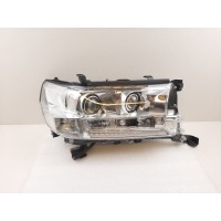 Фара Toyota Land Cruiser 200 2016-2021 8110560K10