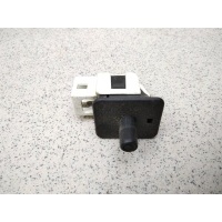Выключатель концевой mercedes Benz C209 CLK coupe 2002-2010 2028209410