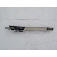 Мерседес w212 09 - 16 решётка нагнетания накладка консоль