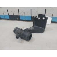 Фланец двигателя системы охлаждения Toyota Auris (E15) (2006 - 2012) 1657722020