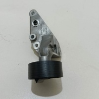 Кронштейн ролика Volvo S80 (2006 - 2016) 31251745
