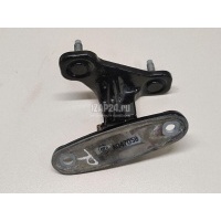 Петля двери передней правой верхняя Mercedes Benz W204 (2007 - 2015) 2047220244