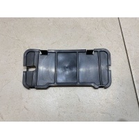 Заглушка Volkswagen Touareg (GP) I рестайлинг (2006–2010) 2007 7L6827563A