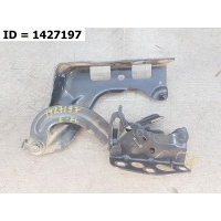 Петля капота правая Mercedes E-kl A2138800228