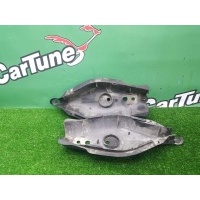 Пыльники рычагов Mercedes-Benz C W203 2003 A2033520088