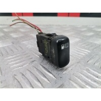 Кнопка открывания лючка бензобака Mercedes Vito (W638) (1996-2003) 2002 0018208601,A0018208601