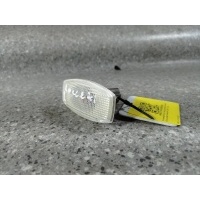 повторитель передний левый L=R БЕЛЫЙ. J200 2005